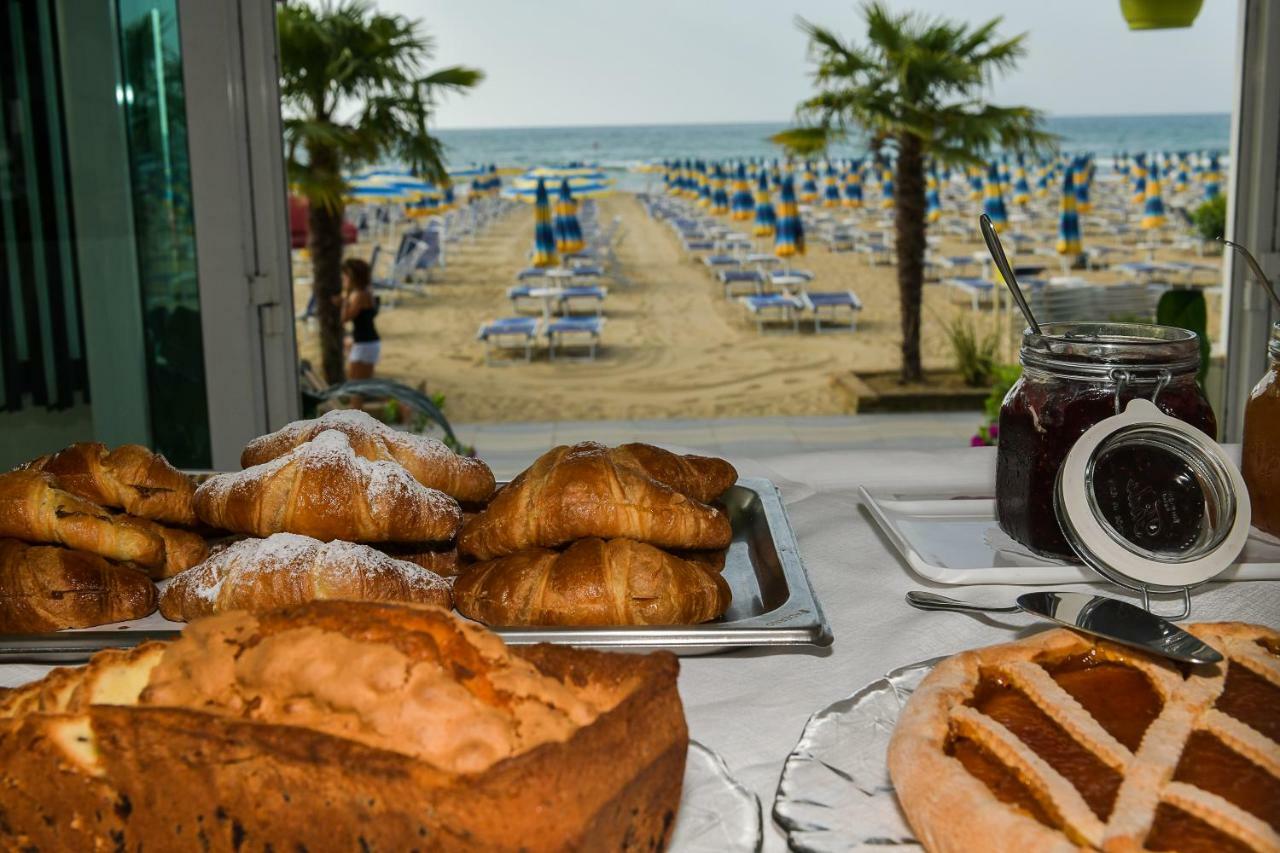 Hotel Souvenir Lido di Jesolo Exteriör bild